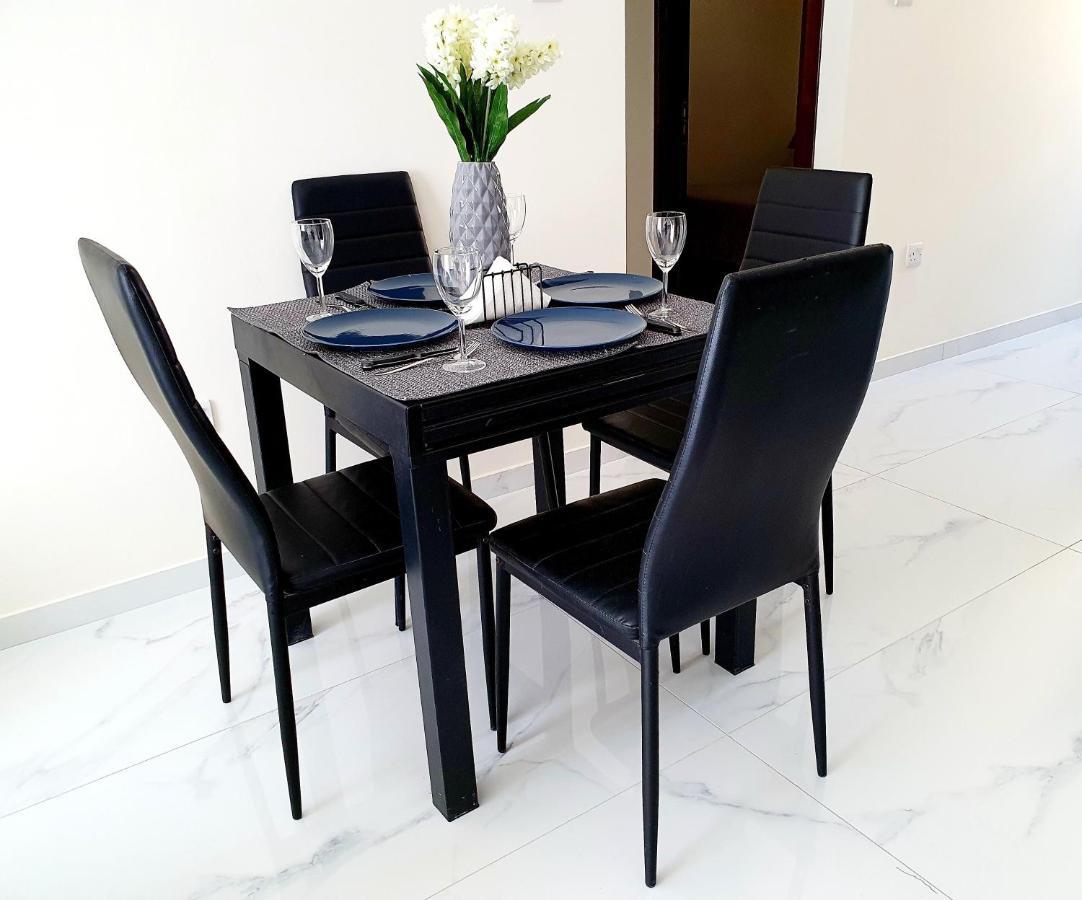 2 Bedroom Cozy Apartment Near Tourist Area, 200M From Sea Paphos Eksteriør billede